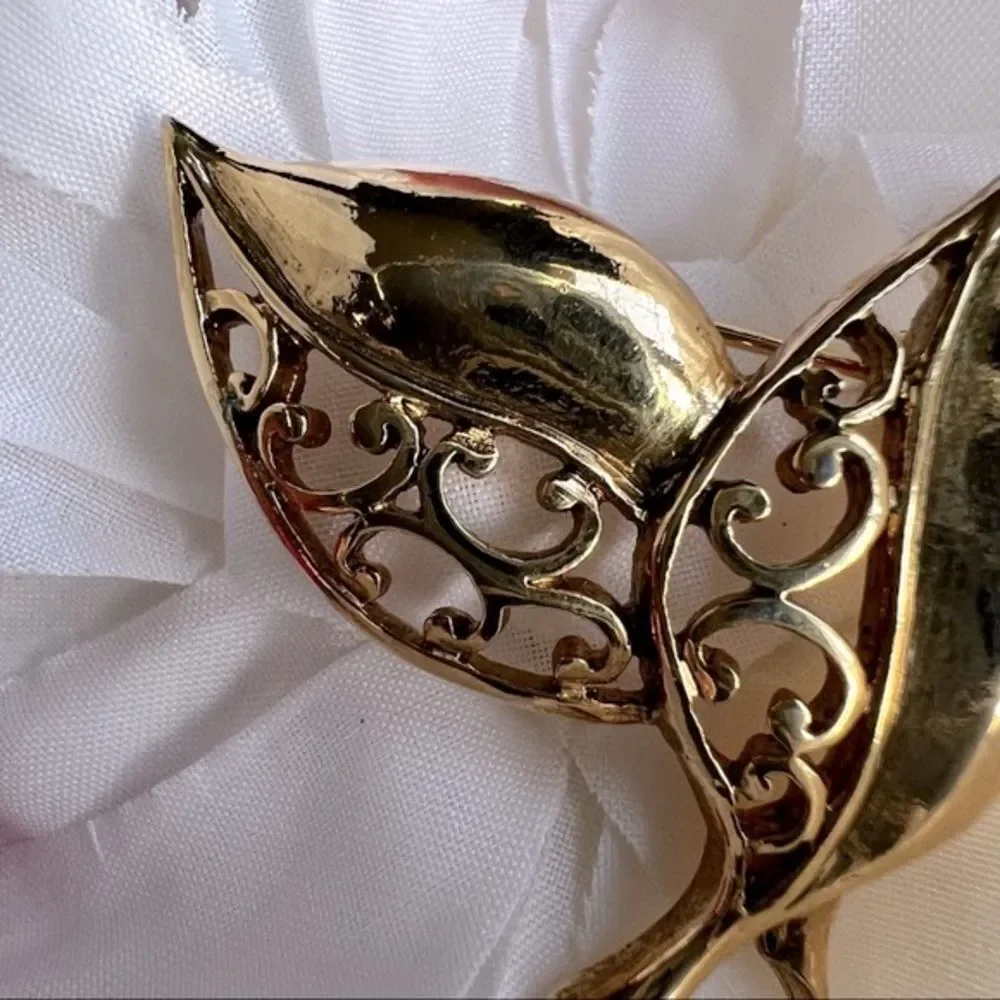Vintage Gold Tone Boho Retro Dual Leaf Brooch Size 1.5”